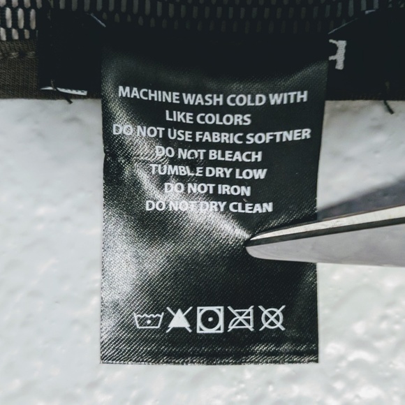 Bebe Green w/Black Mesh Sport Tank 3X - Picture 8 of 8